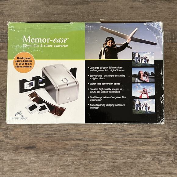 Pacific Image Memor-ease 35mm Film & Slide Converter Scanner